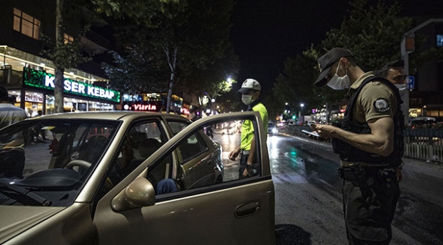 İstanbul’da 432 şüpheli ile 117 yoklama kaçağı yakalandı