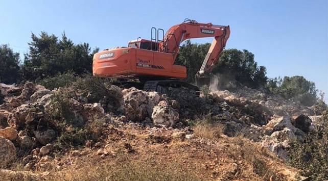 Mersin’de sit alanında kazı yapanlar suçüstü yakalandı